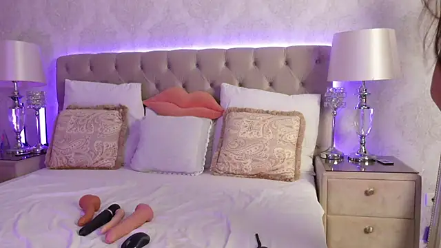 AnnaKarinaX's Live XXX Chat