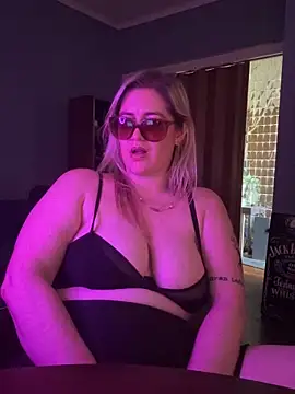 XXX chat uživo modela Granlady7