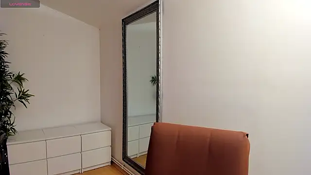 bad_dora's Live XXX Chat