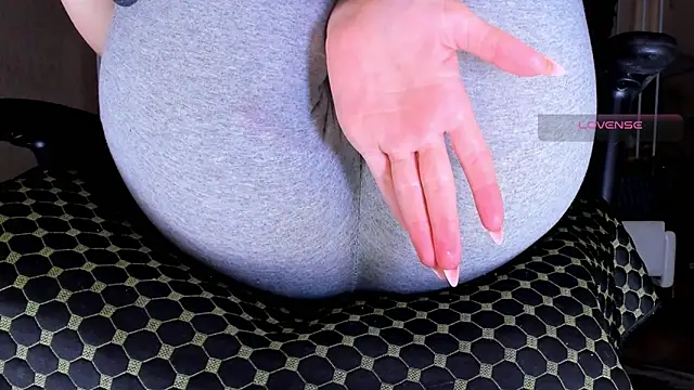 Cameltoe_squirt_inPants – Kamerová šou