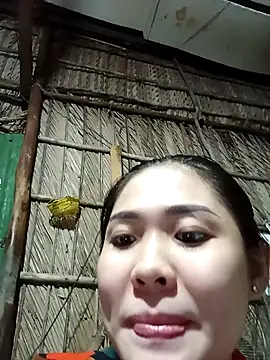 Lin-kute98 Chat XXX in diretta