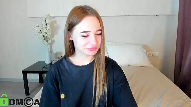 Sofia_K1ss 即時 XXX 聊天