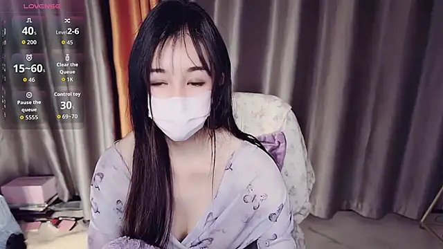 NolanMia 即時 XXX 聊天