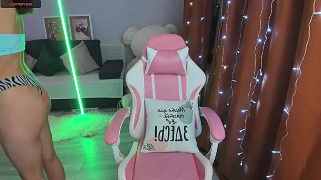 دردشة Queen_baby الجنسية المباشرة