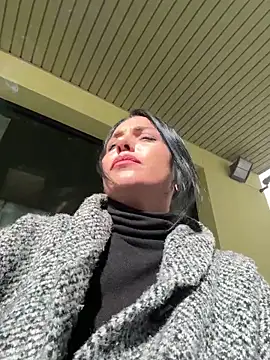 KimKelly13 élő XXX-chatje