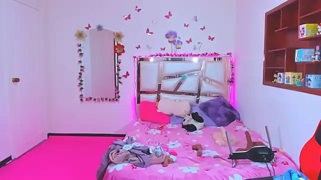 perlabeautiful Adlı Modelin Canlı XXX Sohbeti