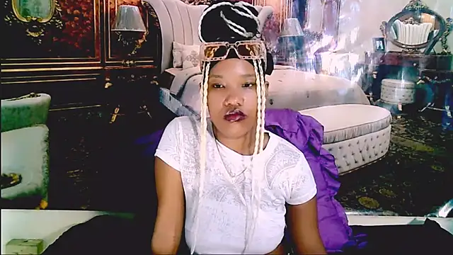 EroticSexyPrada – Naživo XXX chat