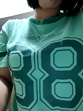 Chat XXX en directo de Mei-Mei89