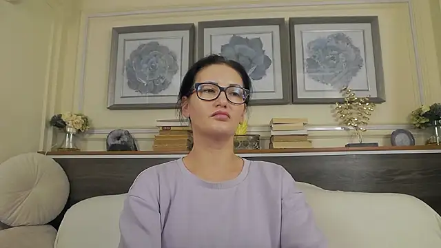 Chat XXX en directo de HellenDesire