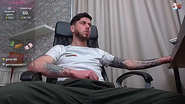 JonahShaw's Live XXX Chat