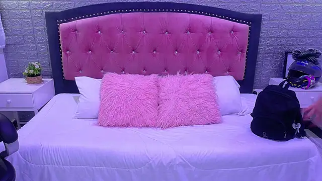 Natalie_loffreda's Live XXX Chat