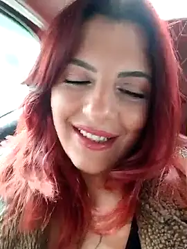 Ufkizil élő XXX-chatje