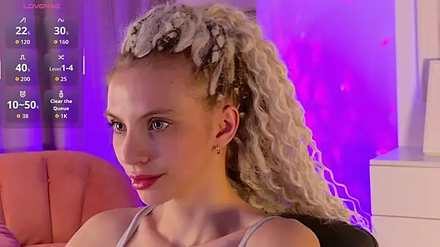 mia_silkk élő XXX-chatje