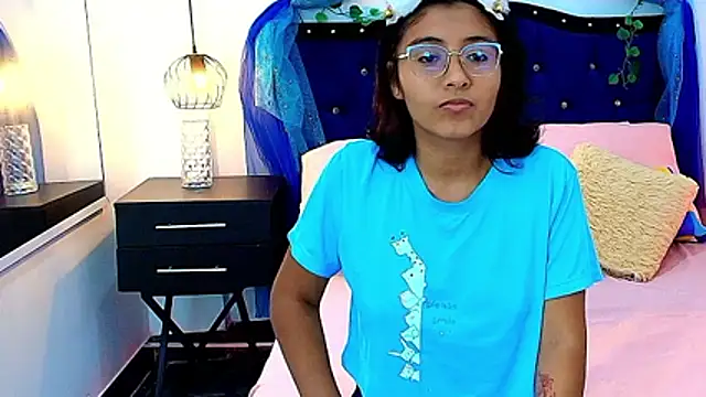 Онлайн чат XXX KATY_LOWERY