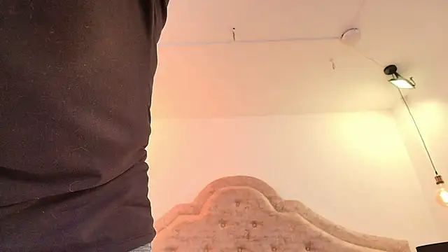 Lucy1_Lane লাইভ XXX চ্যাট