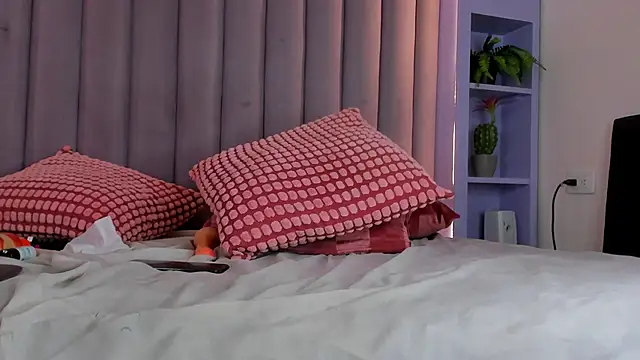 Онлайн чат XXX SamanthaSky__