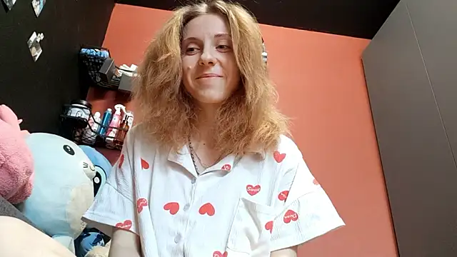 Онлайн чат XXX TiaraHenegan