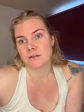 SexyBlondJoanna Live XXX-chat