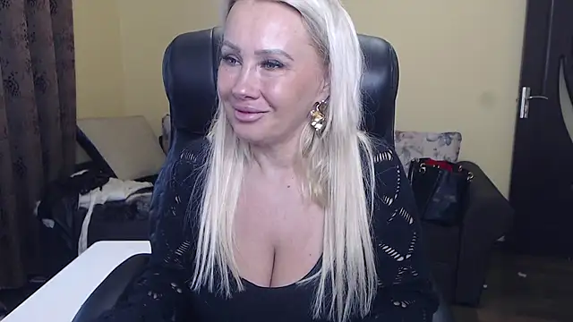 Živý XXX chat KandyHellenx