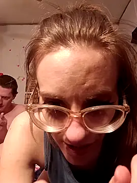 Chat +18 de snowbird1117 ao vivo