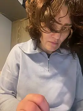 Ms-Lust1- 即時 XXX 聊天