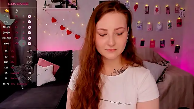 Онлайн чат XXX velvet_cherry_