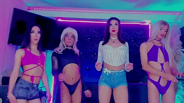 Chat XXX en directo de Queens_Wonders_Blonders