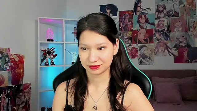 XXX chat uživo modela SaraDenars