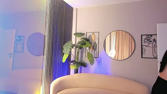 Chat +18 de KaylaLuxx_ ao vivo