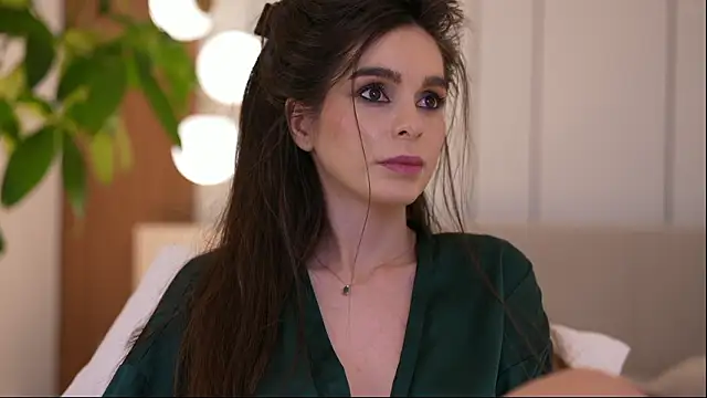 DoviaClaire's Live XXX Chat