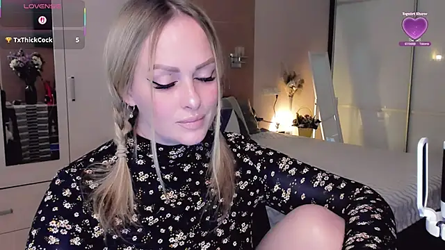 Libby_Nora Chat XXX in diretta