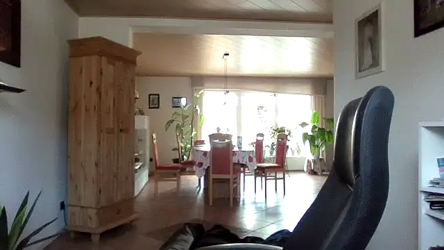 Nobbie444: онлайн-секс-чат