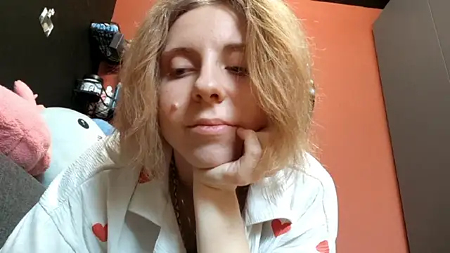 TiaraHenegan's Live XXX Chat