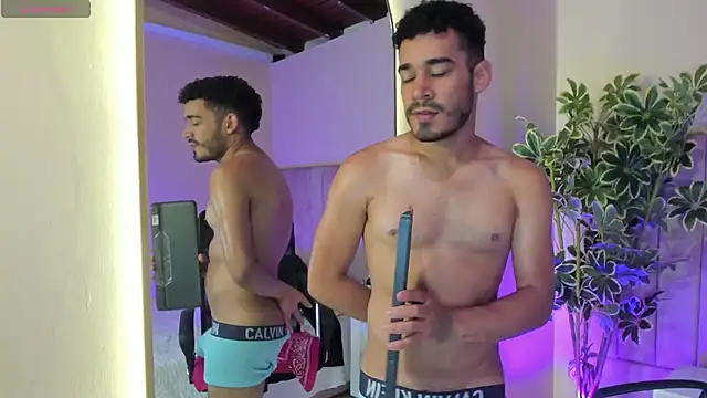 aries_unbound's Webcam Show