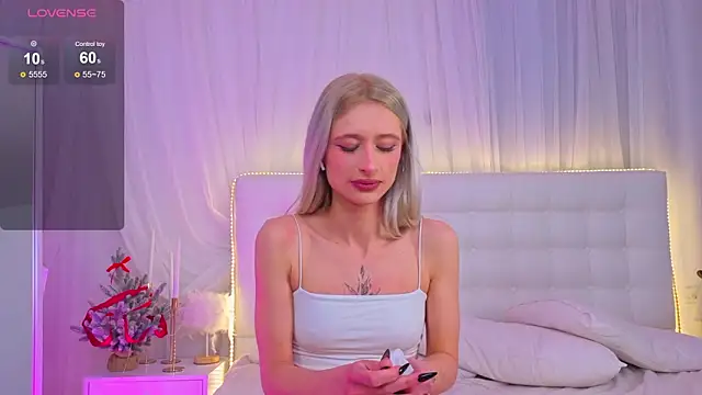 XXX chat uživo modela Monica_Leen