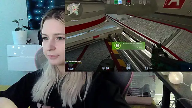 VladaLevine Adlı Modelin Canlı XXX Sohbeti