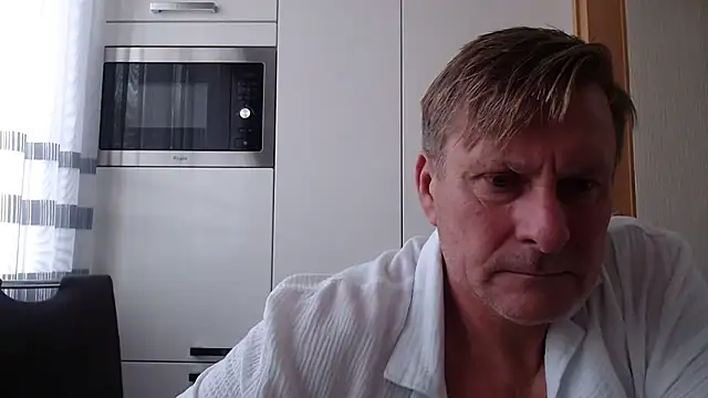 johnnym1n Live XXX chat