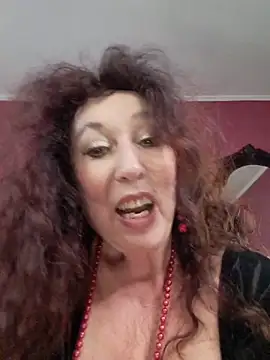 GypsyEsmeralda Chat XXX live