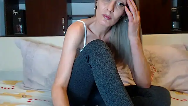 دردشة AshlineKatte الجنسية المباشرة