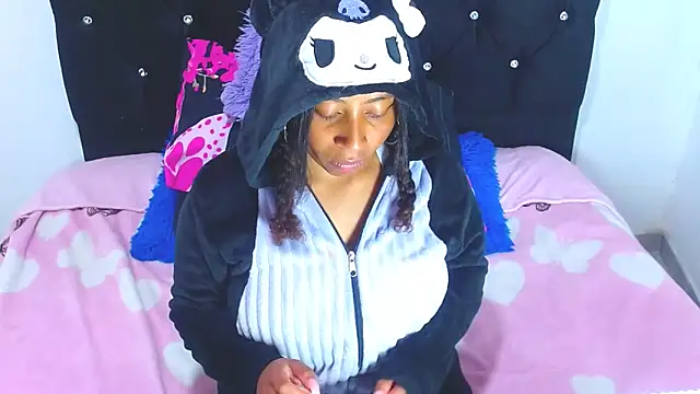 XXX chat uživo modela Gabi_Jhons_23