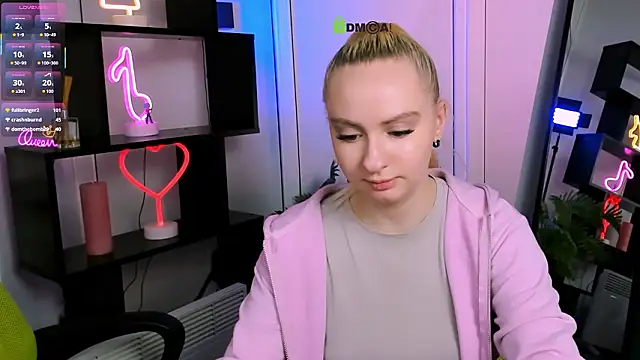 mila_glow1's Live XXX Chat