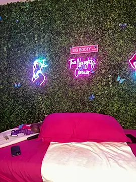 XXX chat uživo modela RenaThickAss