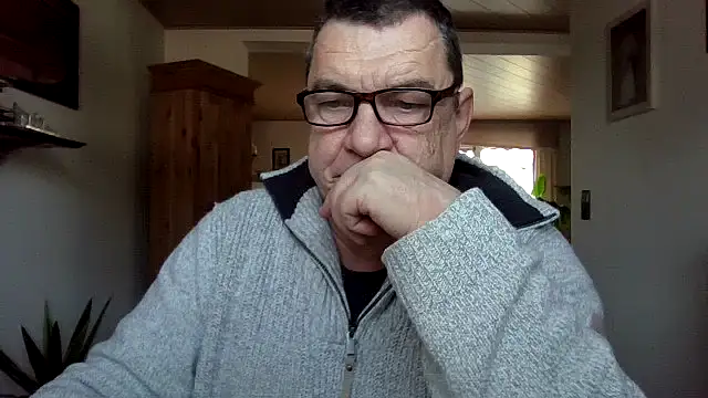 Nobbie444 Live XXX-Chat