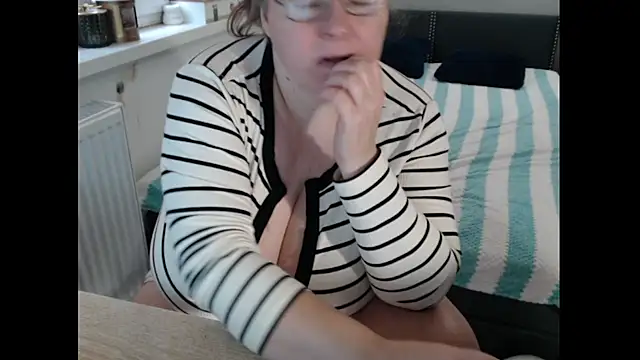 Sweetboobs – Naživo XXX chat