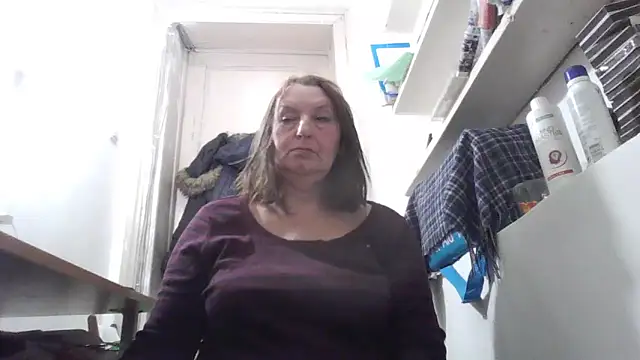 AnnaLive570's Live XXX Chat