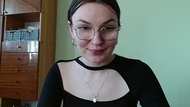 LooveELLYx live XXX chat