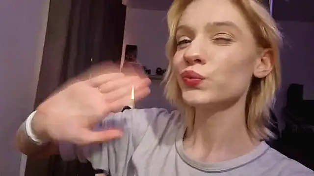 XXX chat uživo modela AuraNevera