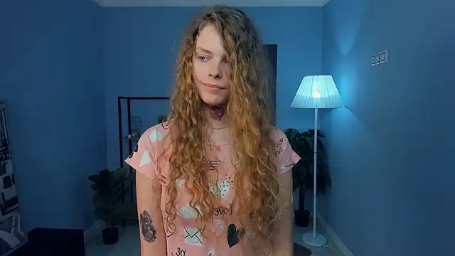 RayaNenlia Chat XXX in diretta