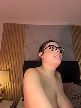 VioletaMaddox Chat XXX in diretta