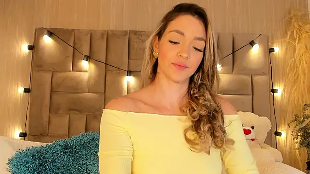 ClaradelMar Chat XXX in diretta